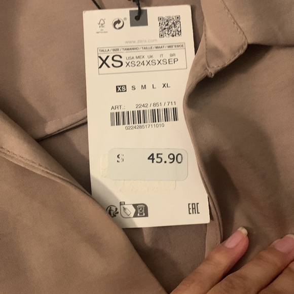 Zara cropped satin effect button down - Picture 2 of 5
